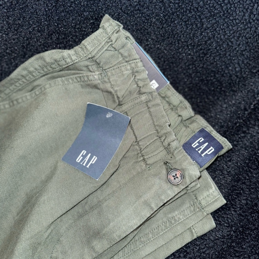 GAP Pants - Picture 3 of 6
